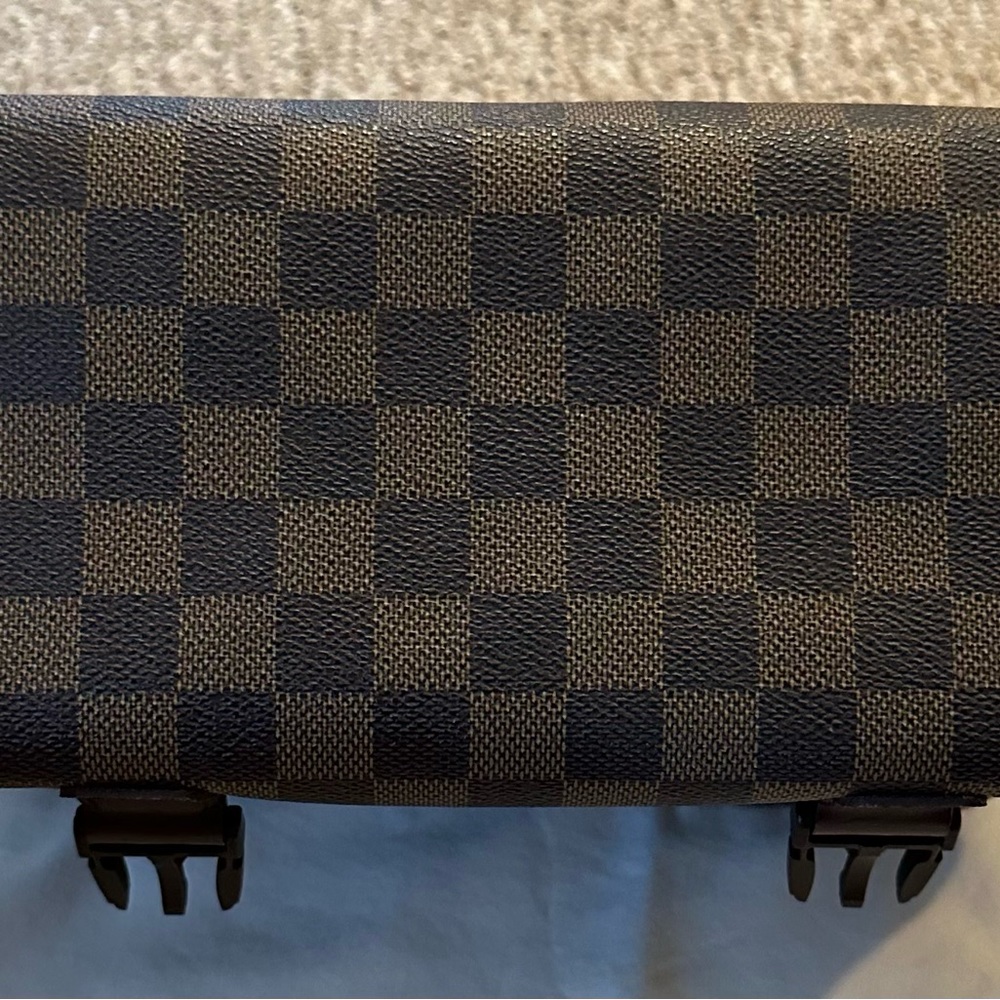 Louis Vuitton Reporter Melville~Vintage - Picture 5 of 14